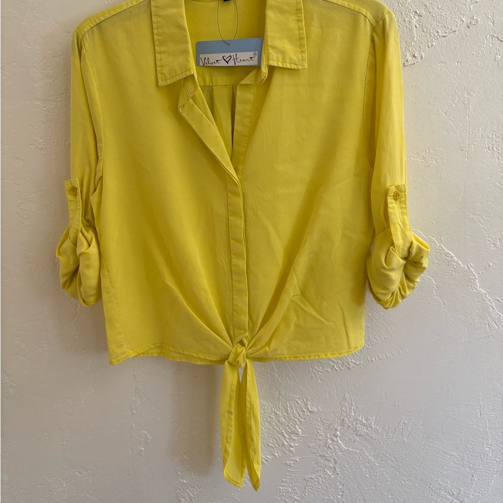 New Velvet Heart Yellow Tie-Front Blouse